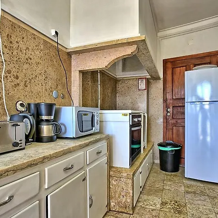 Apolonia Apartment *